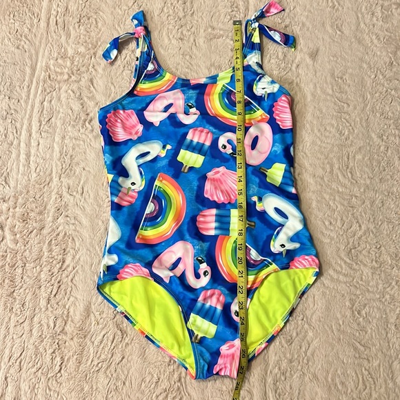 One-piece swimsuit in size 18 • Justice - Picture 3 of 8